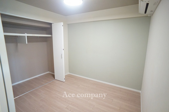 【子供部屋】 | 西つるみコーポ | 【洋室③：4.5帖】クローゼット完備です♪