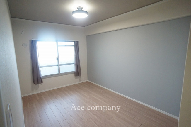 【寝室】 | 西つるみコーポ | 【洋室②：7帖】