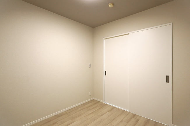 【子供部屋】 | キャステージパーク1番街 | 【洋室4.5帖】リビングと続き間のお部屋です♪