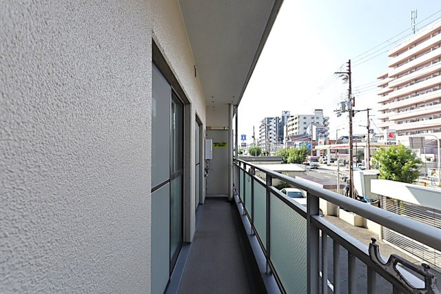 【バルコニー】 | サニークレスト住吉 | 西向きのバルコニーです☆