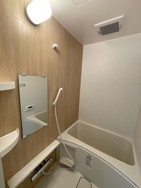 ライブリー東向島の浴室