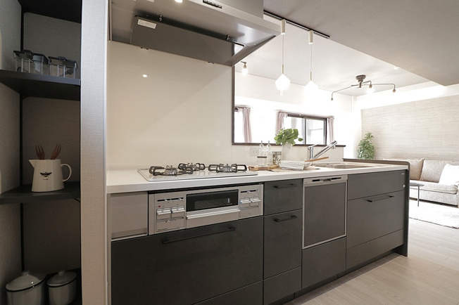 【キッチン】 | 大阪城公園グリーンマンション | 食洗機＆浄水器付きのシステムキッチン新調です☆3口ガスコンロ☆