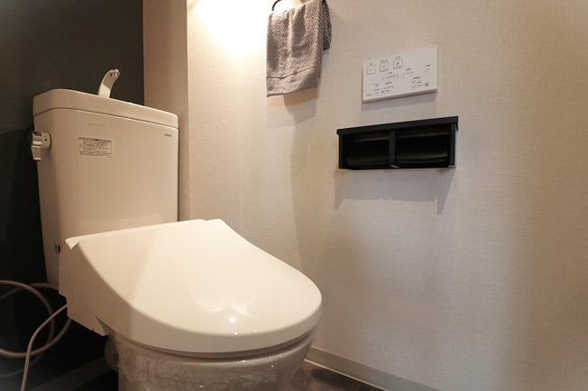 【トイレ】 | 大阪城公園グリーンマンション | 便器・温水洗浄便座新調です☆