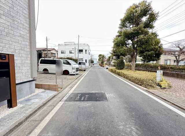 【前面道路含む現地写真】 | 志木市中宗岡1丁目　新築一戸建住宅　全1棟　(志木本店) | 前面道路の様子