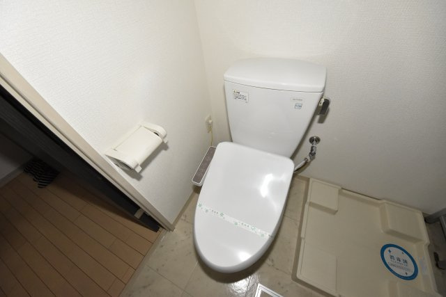 インボイス難波南レジデンスのトイレ