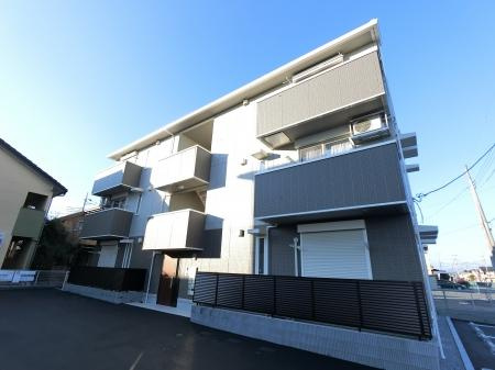 スプリーム　Bの外観