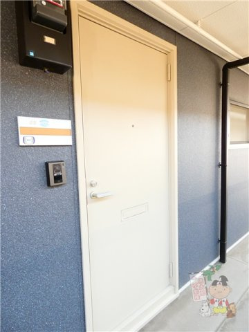 グランドール壱番館の玄関