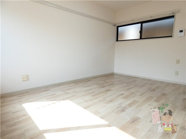 グランドール壱番館の居間・リビング