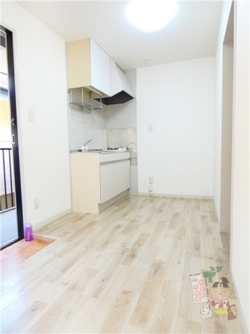 グランドール壱番館の居間・リビング