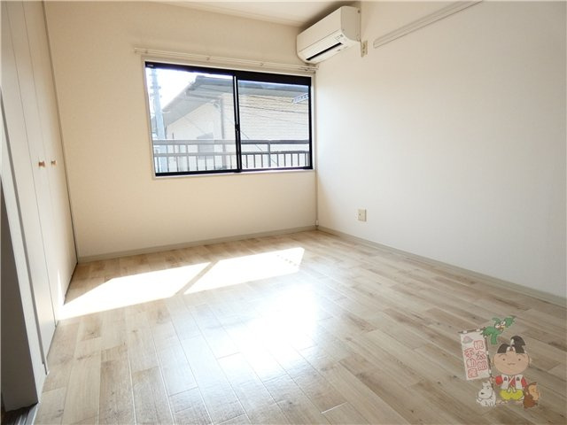 グランドール壱番館の居間・リビング