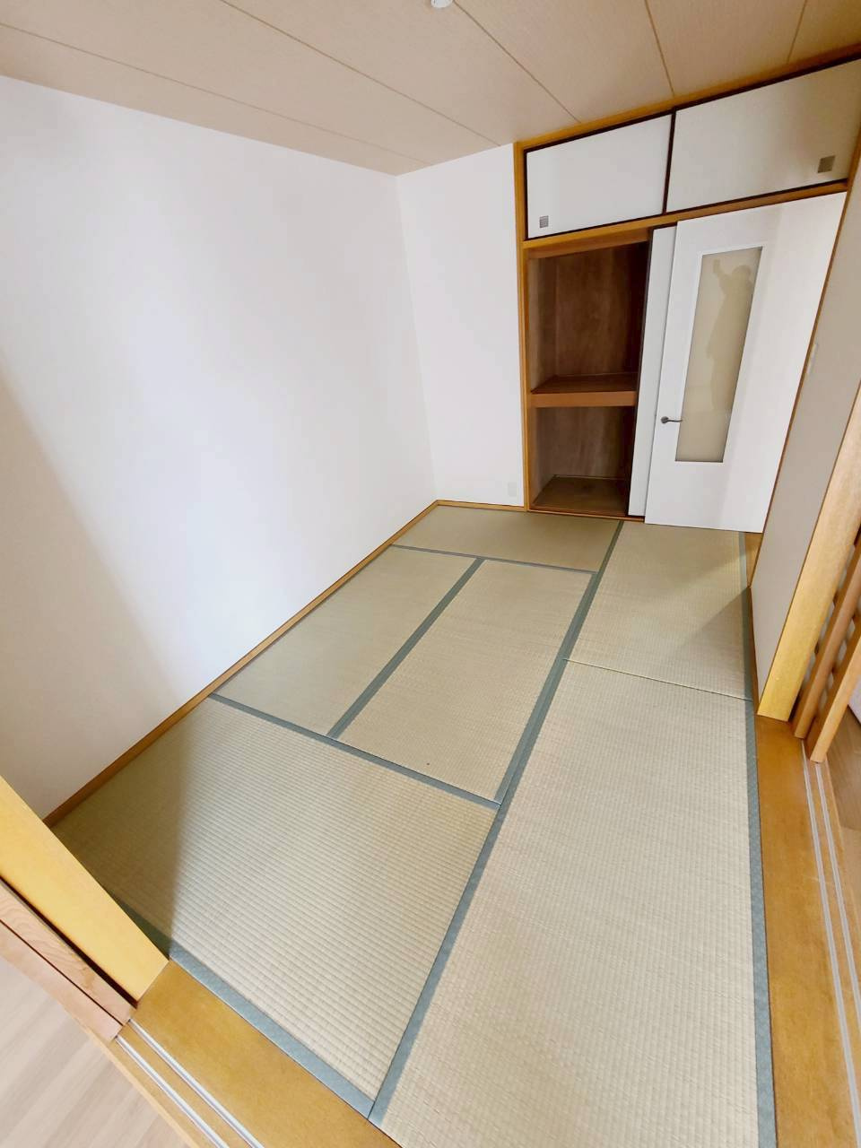 グリーンフォレスト西宮２の和室