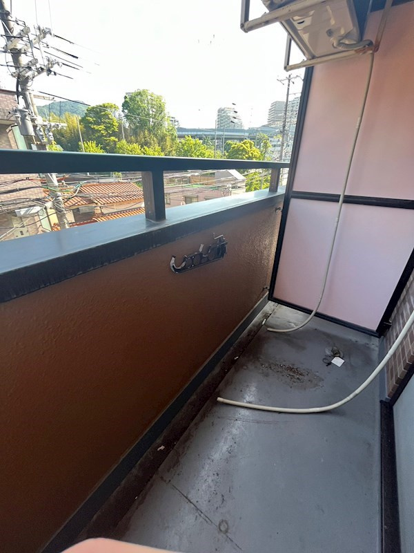 エクセル妙法寺のバルコニー