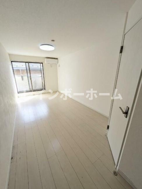 ラフィーナー津田沼の居間・リビング