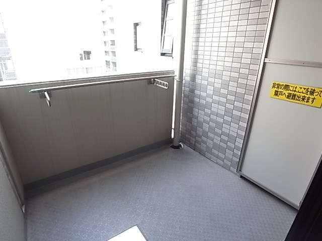 エスリード三宮フラワーロードのバルコニー