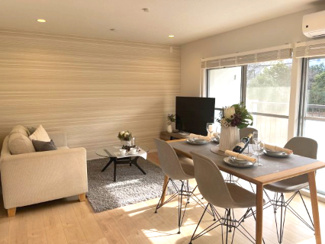 【居間・リビング】 | たまプラーザ団地６街区３号棟 | ゆったりとしたリビングです