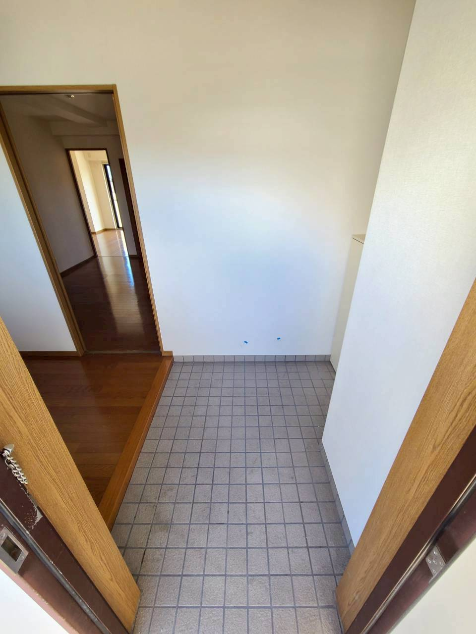 エクセラージュ夙川の玄関