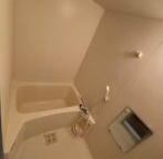 高梁市弓之町一棟マンションの浴室