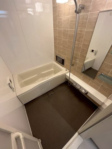 グランドメゾン阪神西宮の浴室