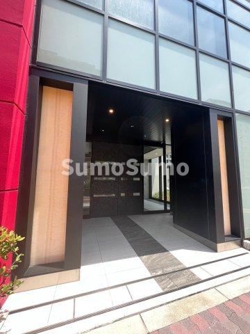 エステムコート難波Ⅶビヨンドのエントランス