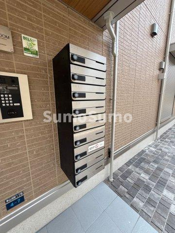 エレナ本山のエントランス