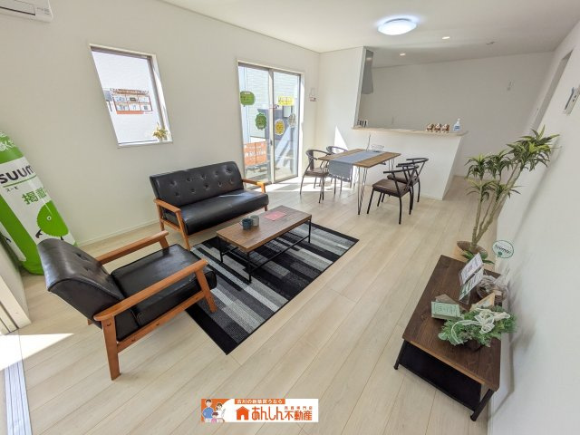 【内装】 | ＼ラ ス ト２棟！／古川穂波第７期　1号棟 | 同仕様写真
マイホームなら自分好みの壁紙や家具に変えて楽しむ事も！