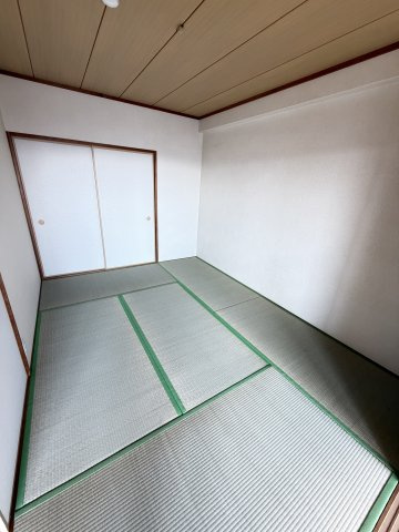 エリム摩耶の和室
