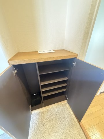 エリム摩耶の玄関