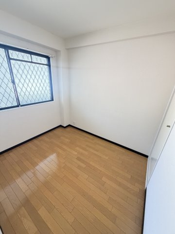 エリム摩耶の洋室