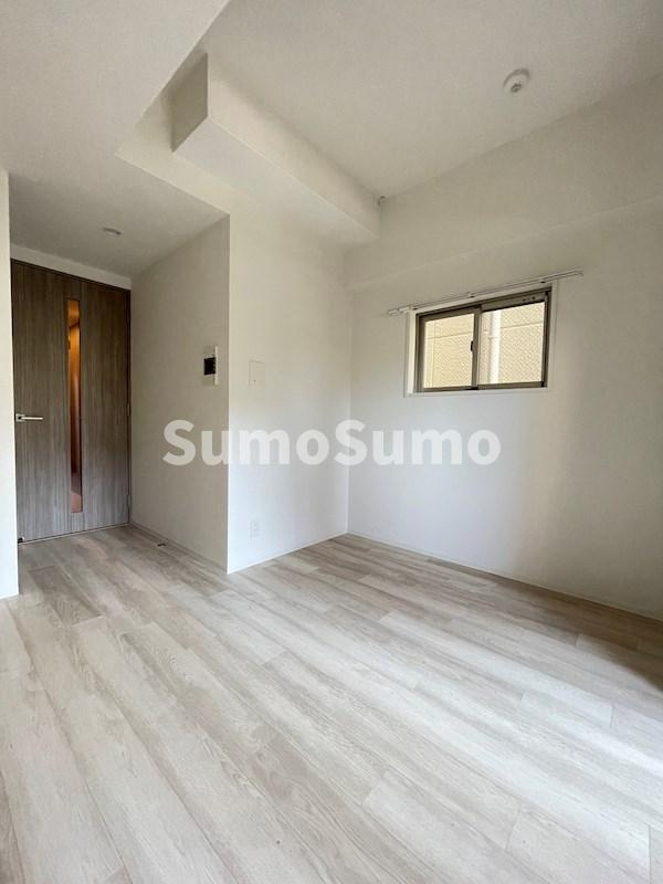 エスリード神戸ハーバークロスの居間・リビング|使いやすいリビングです