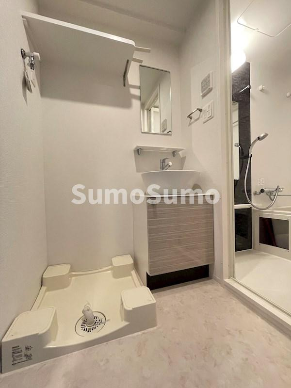 エスリード神戸ハーバークロスの洗面所|ゆったりとスペースのある洗面所