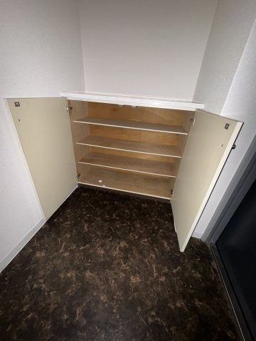 グリーンハイツ妙法寺　B棟の収納