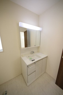 【独立洗面台】 | 【仲介手数料無料！！】日野市南平1丁目　新築戸建て（全2棟）1号棟　4530万円