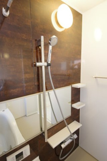 【浴室】 | 【仲介手数料無料！！】日野市南平1丁目　新築戸建て（全2棟）1号棟　4530万円