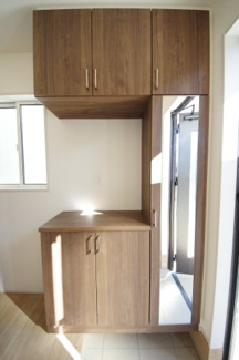 【収納】 | 【仲介手数料無料！！】日野市南平1丁目　新築戸建て（全2棟）1号棟　4530万円 | 玄関収納