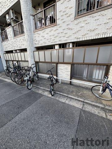 シャトレ豊津Ⅰの駐車場