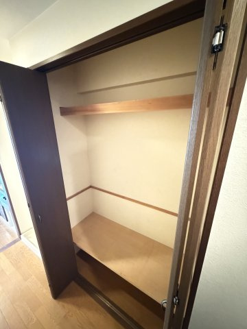 グローリー元町の収納