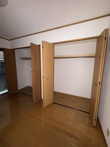 コートフジの収納