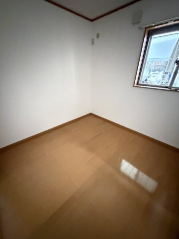 コートフジの洋室