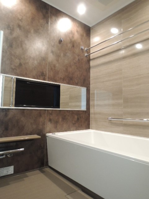 ザ・パークハウス神戸トアロードの浴室