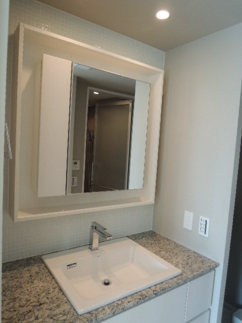 ザ・パークハウス神戸トアロードの洗面所