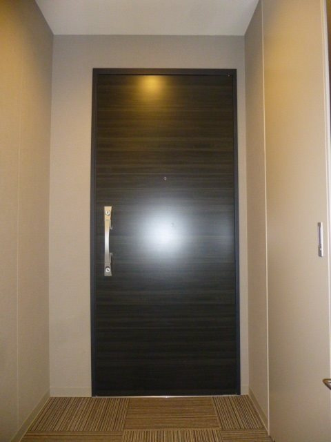 ザ・パークハウス神戸ハーバーランドタワーの玄関