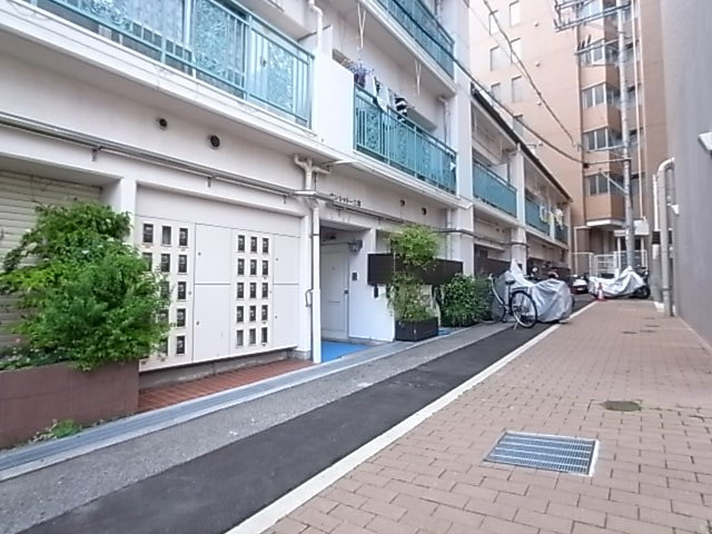 サンシャトー三宮の外観