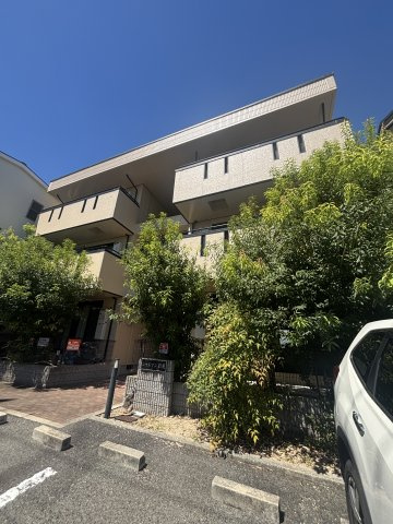 シャルマン岩屋