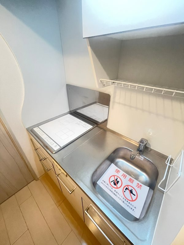 セレニテ神戸元町のキッチン