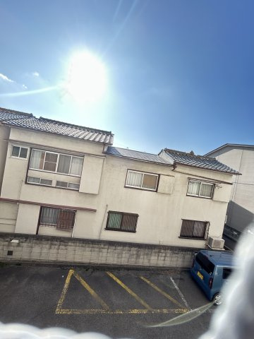 シュトラーセ泉の外観