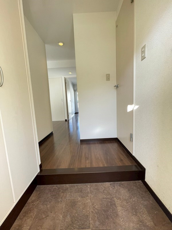 セイシェル長田山手の玄関