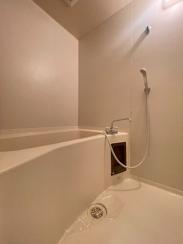 シャロン長田の浴室