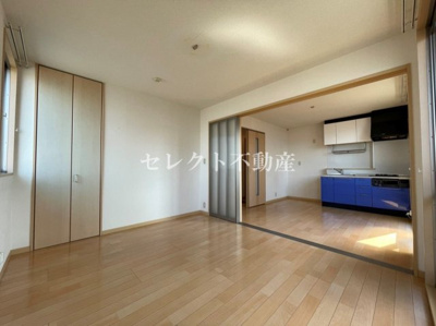 【居間・リビング】 | パールビュー Ⅱ棟 | 【パールビュー Ⅱ棟】