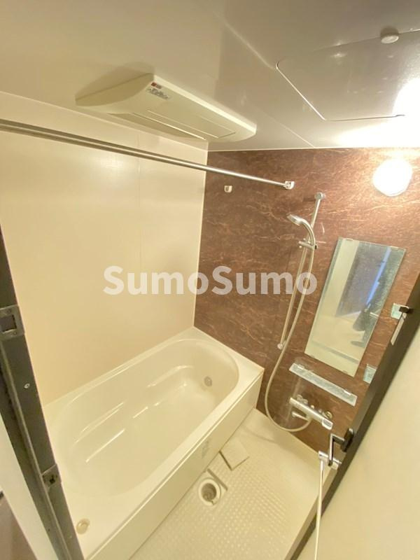 ステラメゾン三軒茶屋の浴室|日々の疲れを癒すお風呂付です