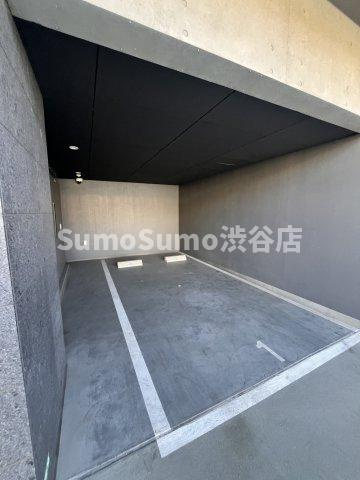 ザ・パークハビオ碑文谷の駐車場